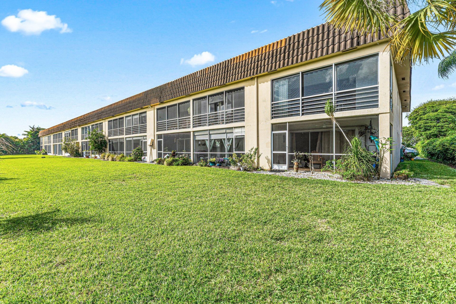 342 Southwind Drive, Unit 102, North Palm Beach, FL 33408 Photo