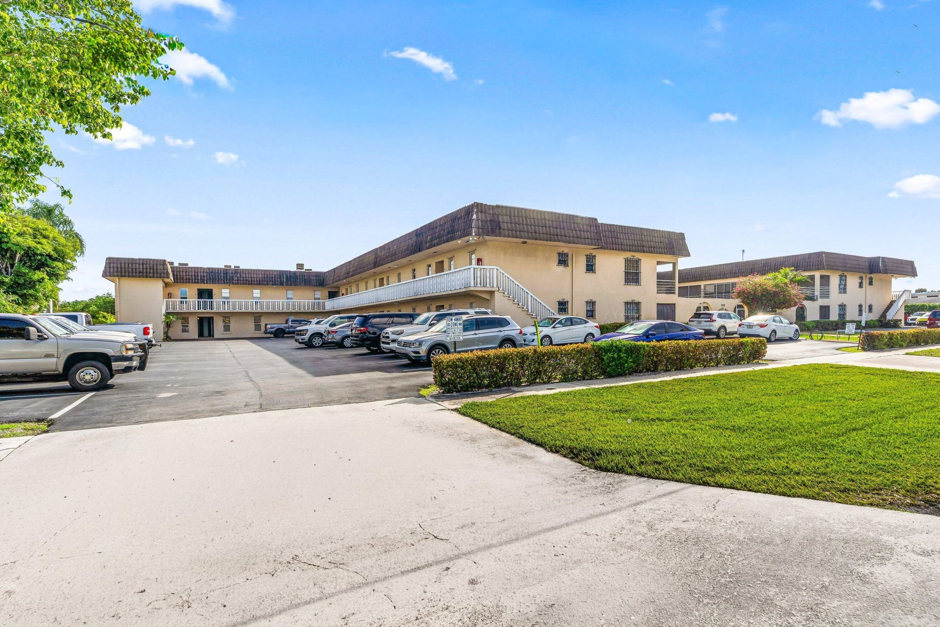 342 Southwind Drive, Unit 102, North Palm Beach, FL 33408 Photo