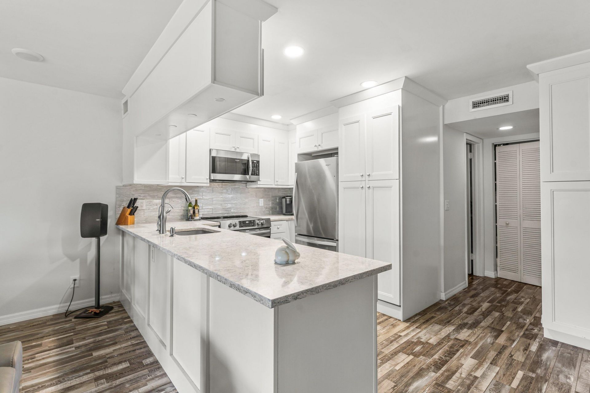 342 Southwind Drive, Unit 102, North Palm Beach, FL 33408 Photo