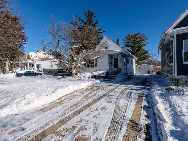 3017 Gabriel Avenue , Zion, IL 60099