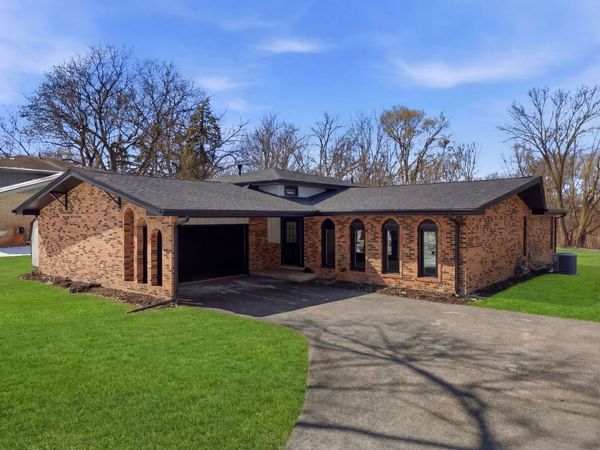 13330 S 104th Avenue , Palos Park, IL 60464