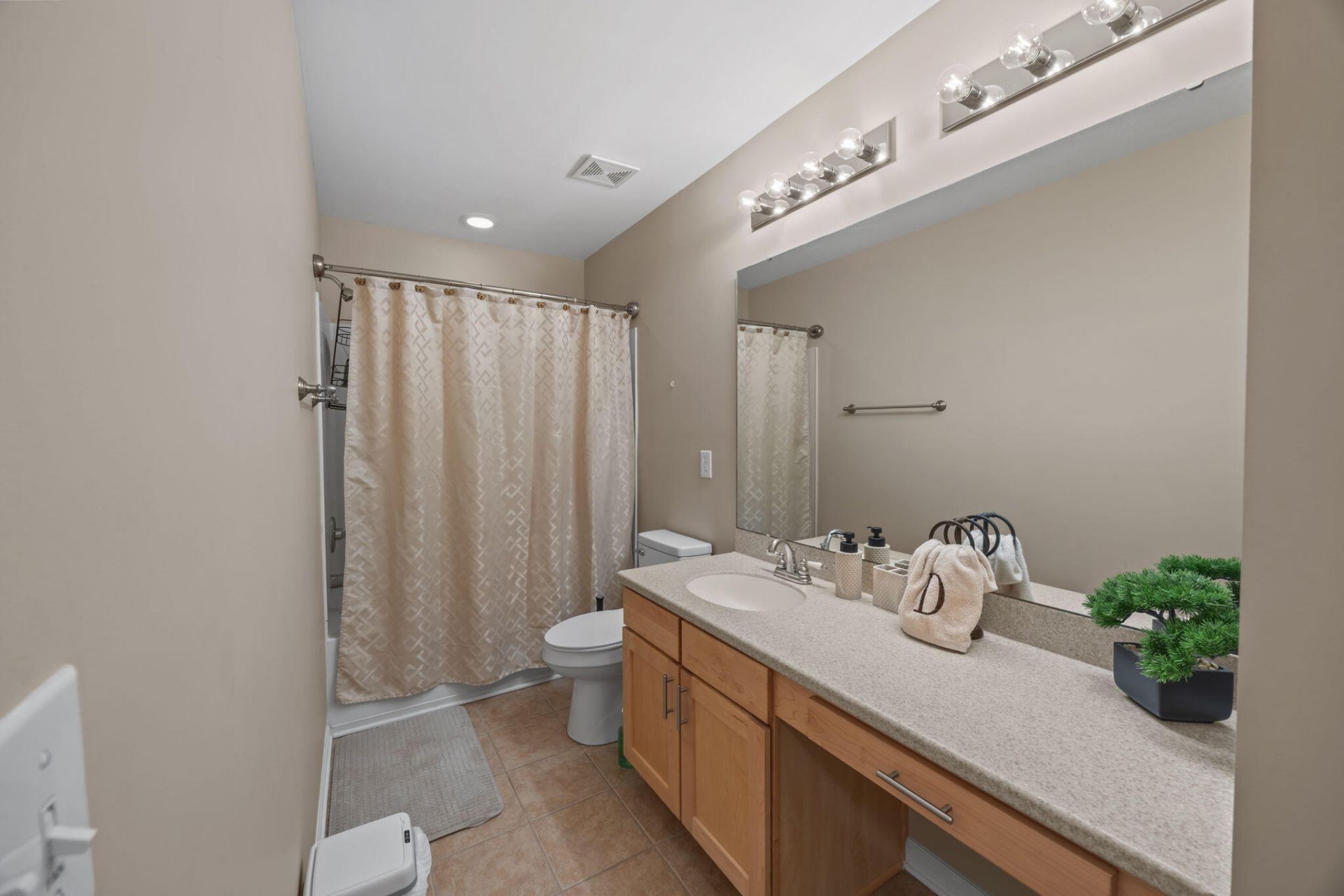 5150 Trump Street Photo 23