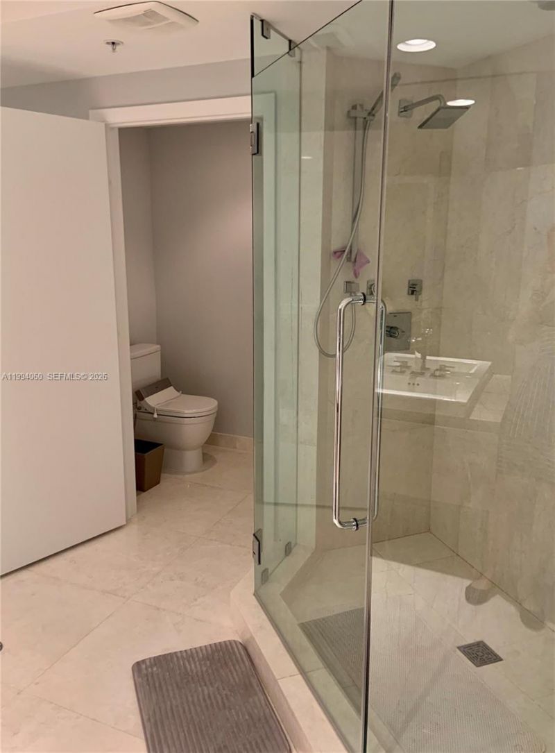 17301 Biscayne Blvd , Unit 1602, North Miami Beach, FL 33160 Photo