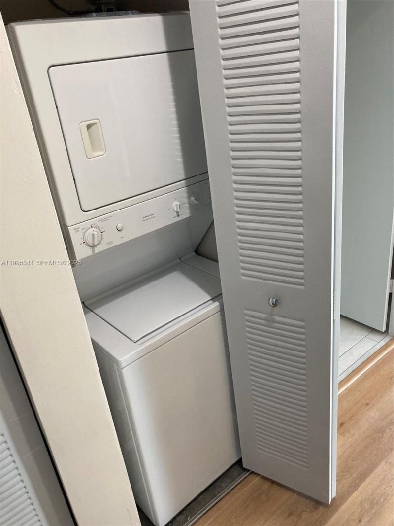 133 NE 2nd Ave, Unit 2112, Miami, FL 33132 Photo