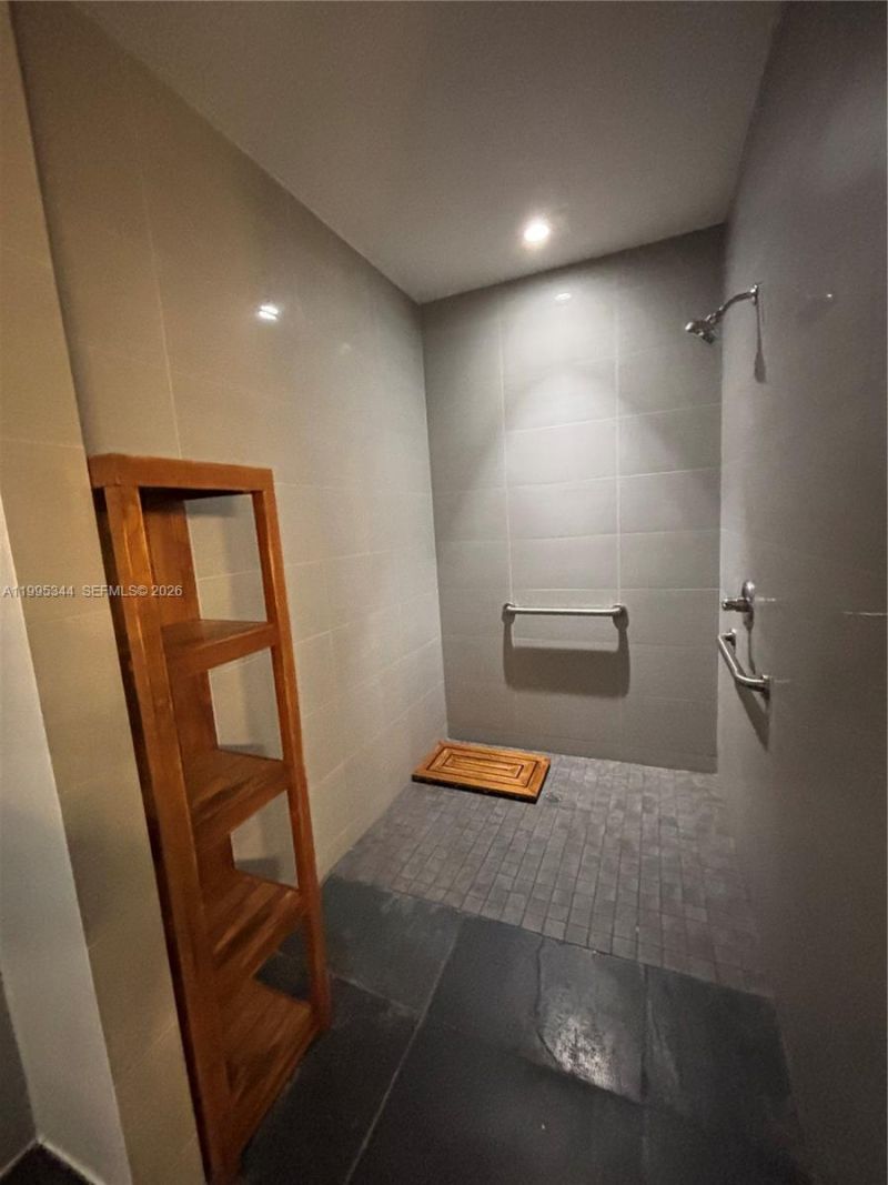 133 NE 2nd Ave, Unit 2112, Miami, FL 33132 Photo