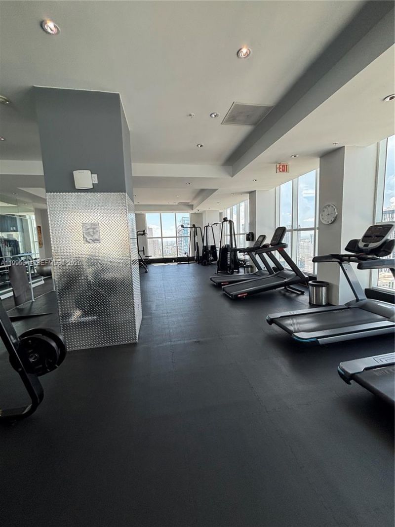 133 NE 2nd Ave, Unit 2112, Miami, FL 33132 Photo
