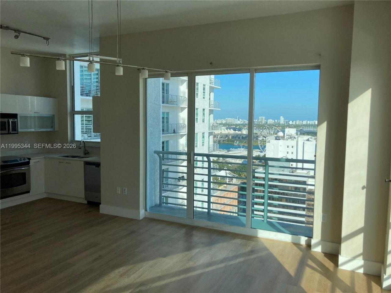 133 NE 2nd Ave, Unit 2112, Miami, FL 33132 Photo
