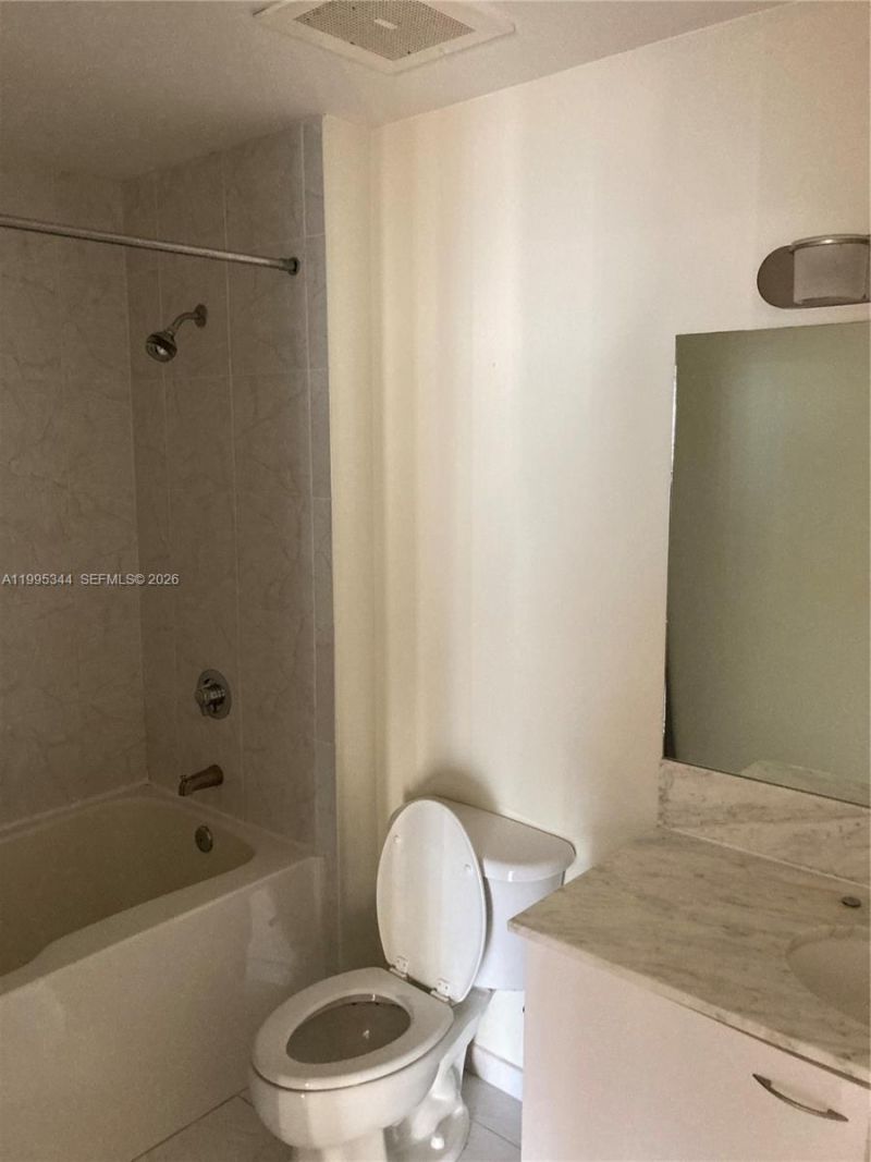 133 NE 2nd Ave, Unit 2112, Miami, FL 33132 Photo