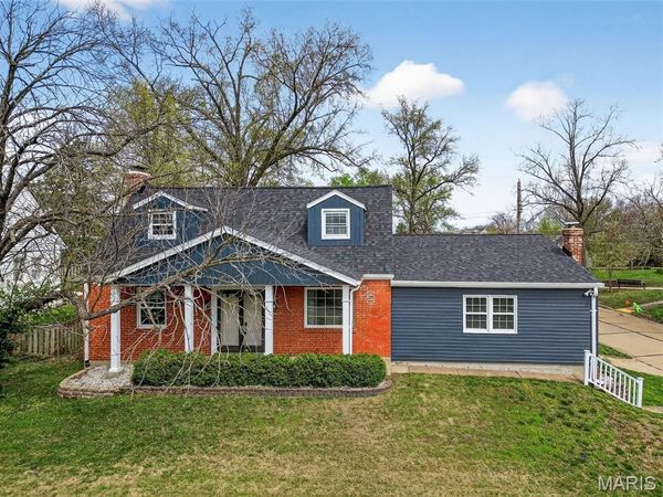 1001 Barberry Lane , Kirkwood, MO 63122