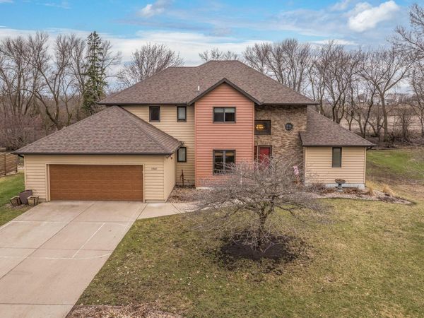 1960 Knollwood Drive, Fairmont, MN 56031