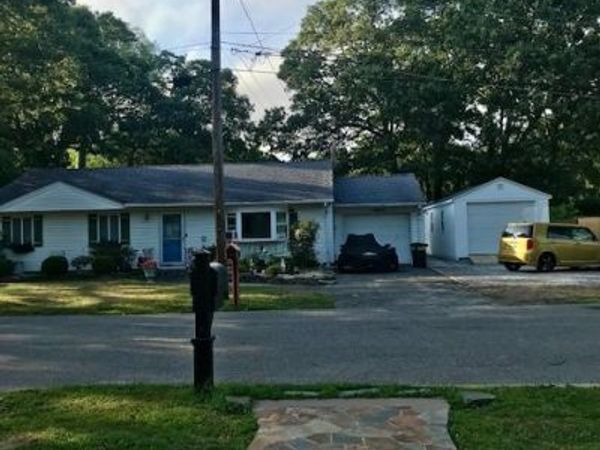 11 Seaford Road , Mastic Beach, NY 11951