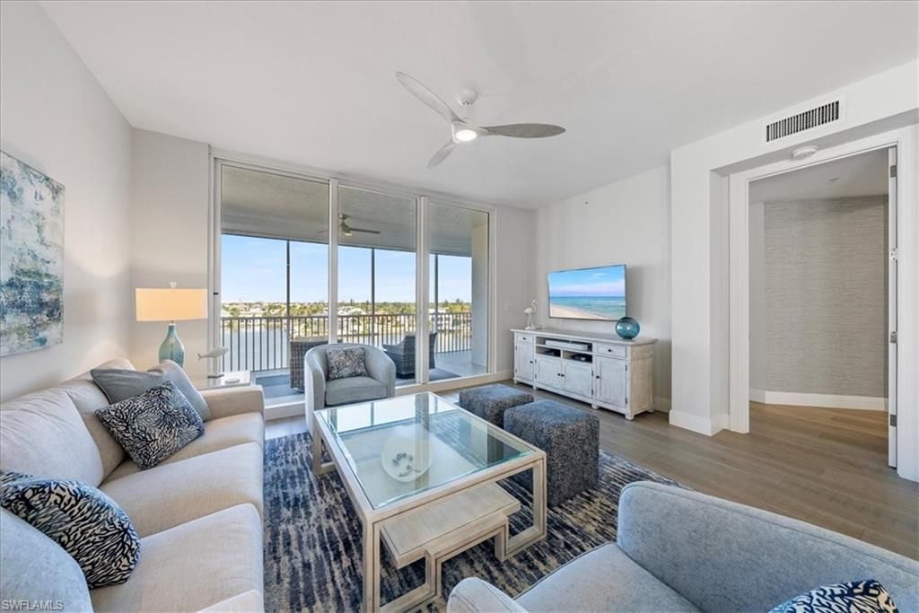 410 Flagship Dr , Unit 601, Naples, FL 34108 Photo