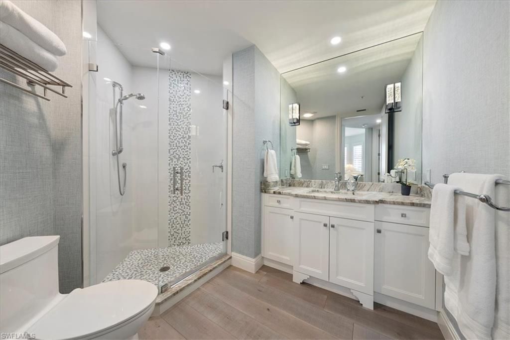 410 Flagship Dr , Unit 601, Naples, FL 34108 Photo