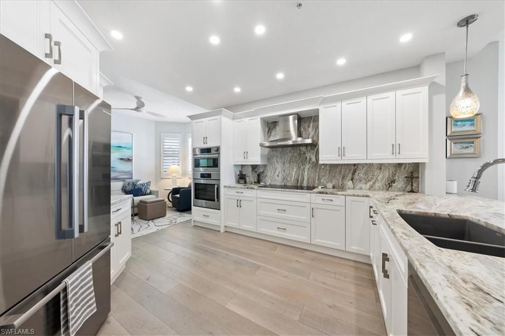 410 Flagship Dr , Unit 601, Naples, FL 34108 Photo