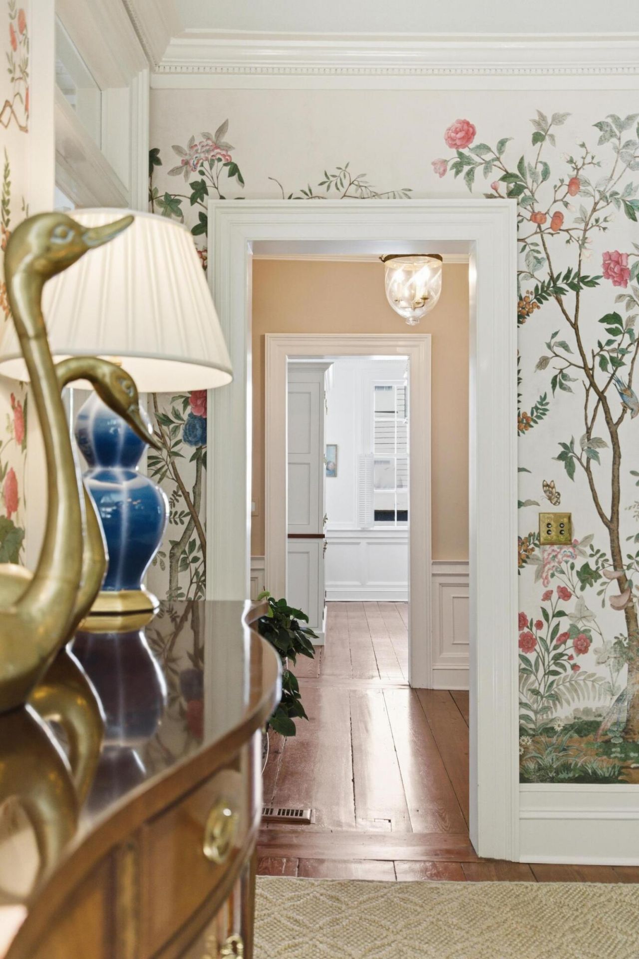 7 Lowndes Street Photo 15