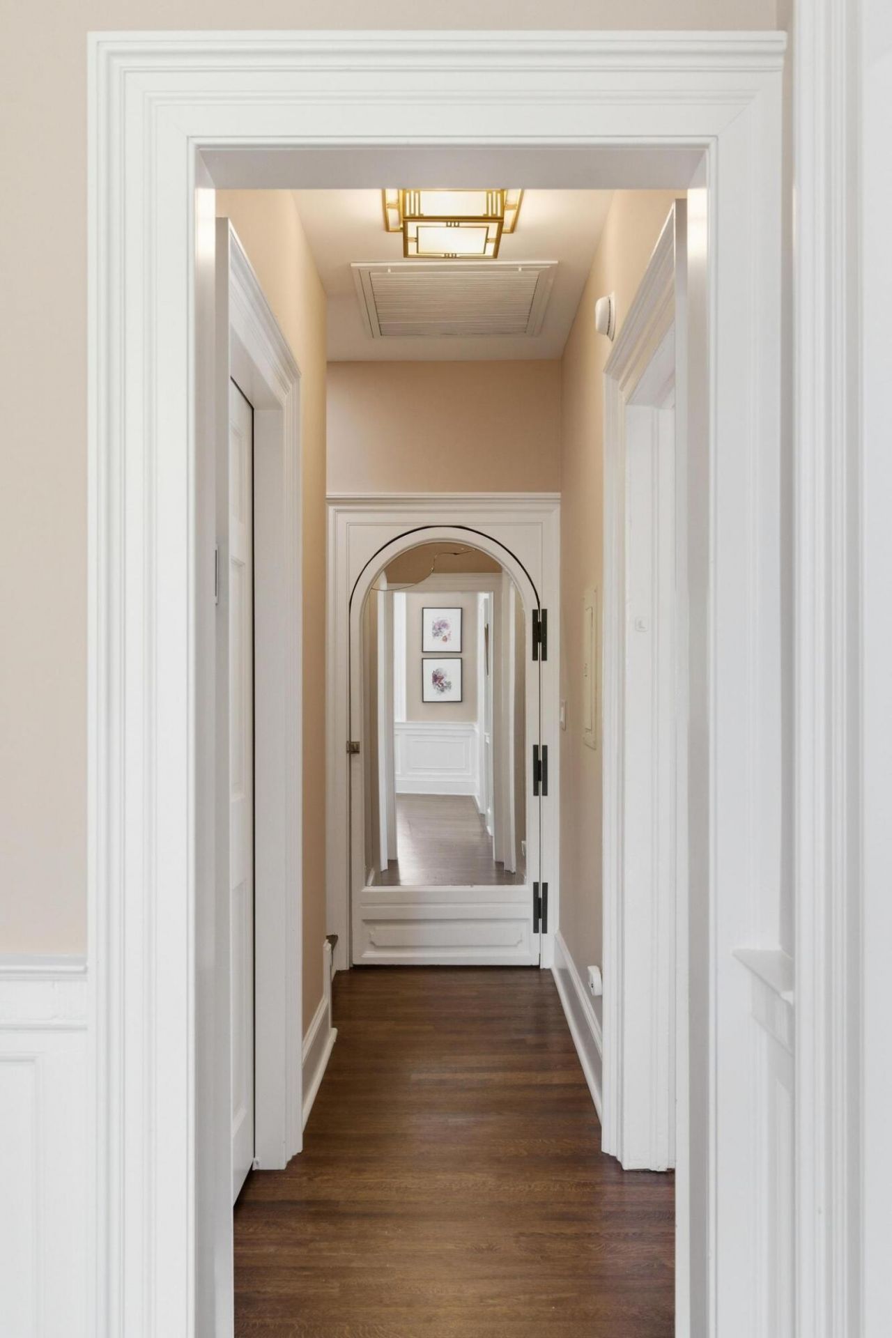 7 Lowndes Street Photo 37