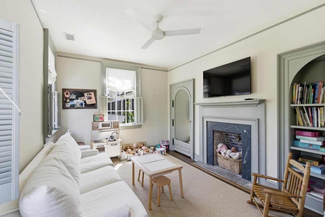 7 Lowndes Street Photo 38