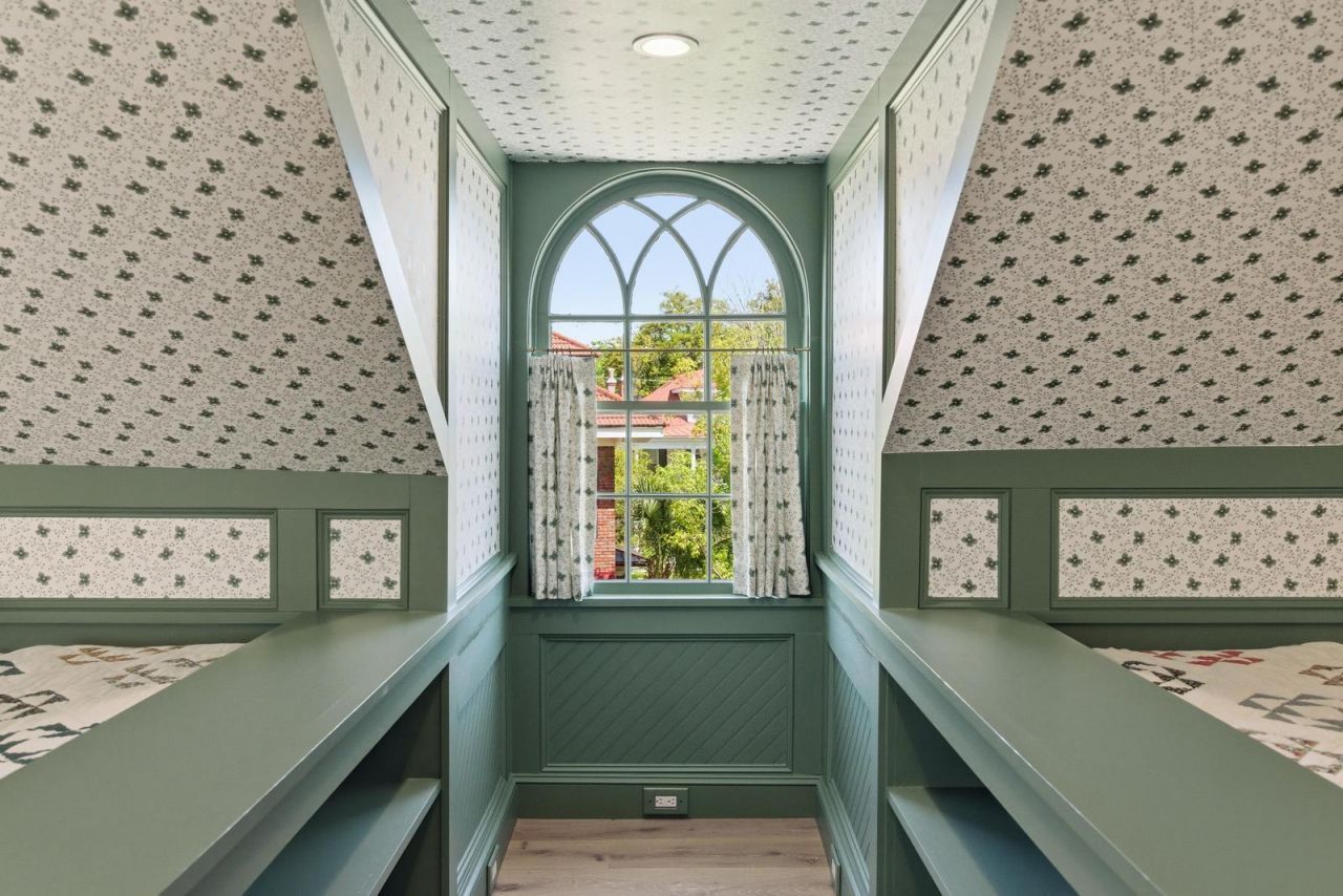 7 Lowndes Street Photo 52