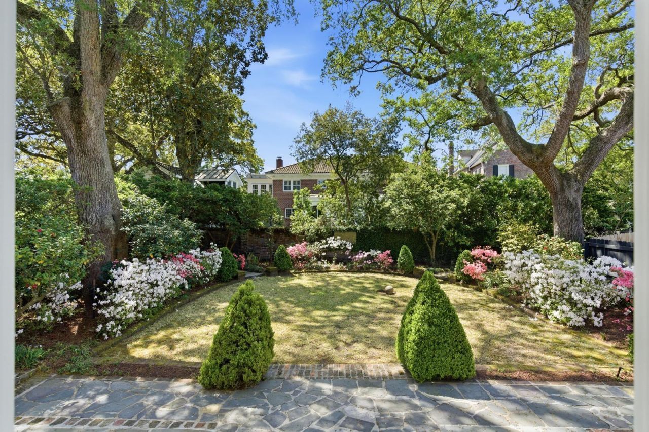 7 Lowndes Street Photo 61