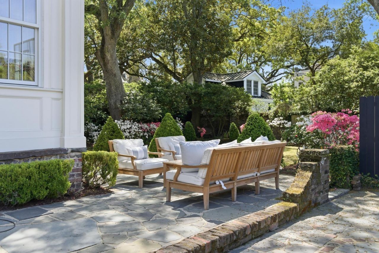 7 Lowndes Street Photo 68