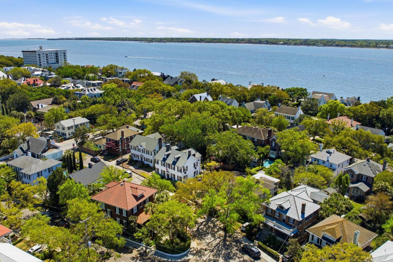 7 Lowndes Street Photo 72