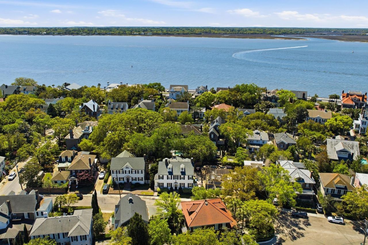 7 Lowndes Street Photo 73