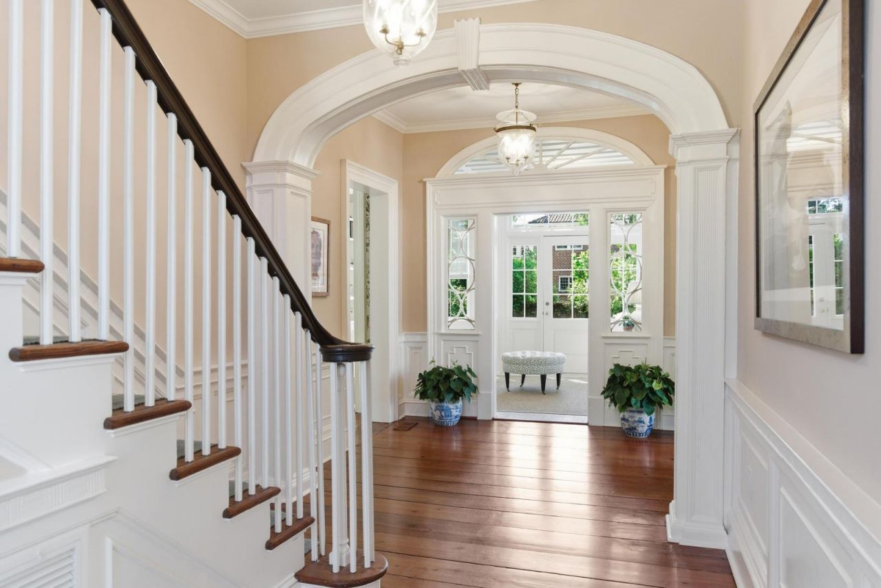 7 Lowndes Street Photo 8