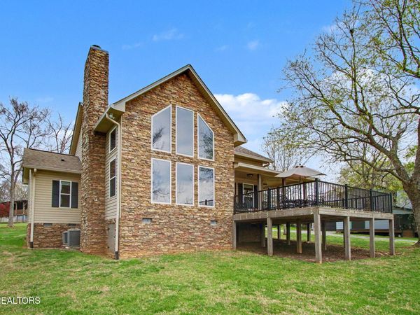 1379 Paradise Lane, Dandridge, TN 37725