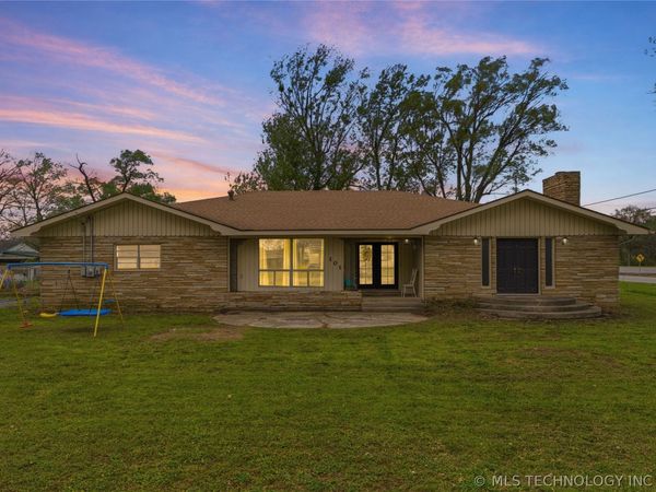 101 S Hall Street , Adair, OK 74330