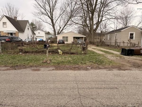 2523 Guernsey Dell Avenue, Dayton, OH 45404