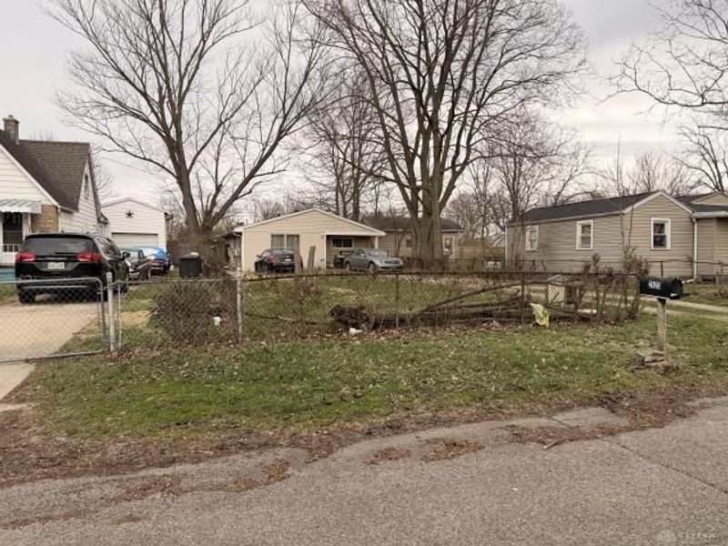 2523 Guernsey Dell Avenue, Dayton, OH 45404 Photo 2