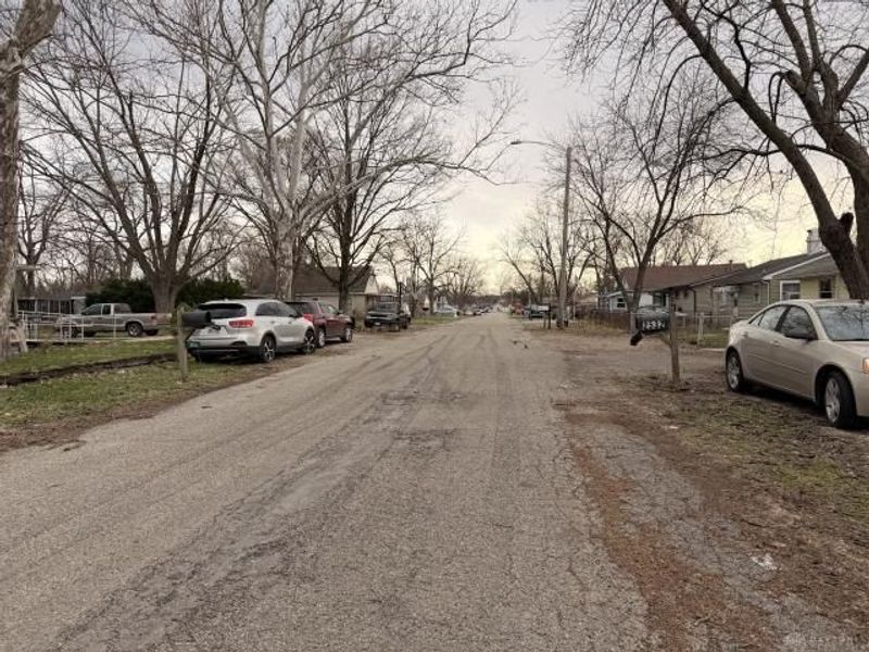 2523 Guernsey Dell Avenue, Dayton, OH 45404 Photo 4