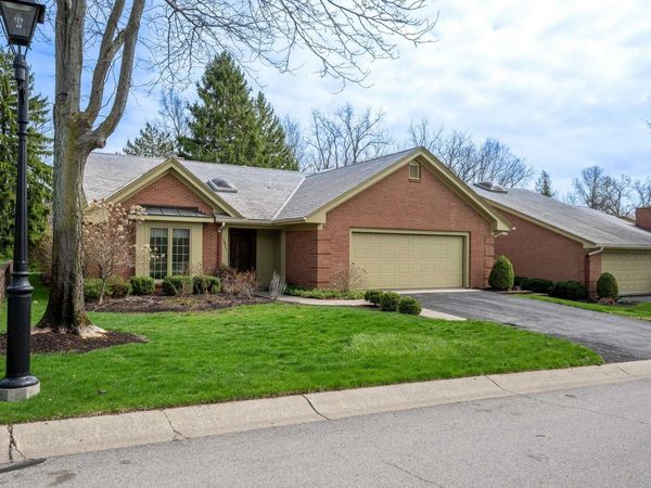 2801 Wind Pump Road, Fort Wayne, IN 46804