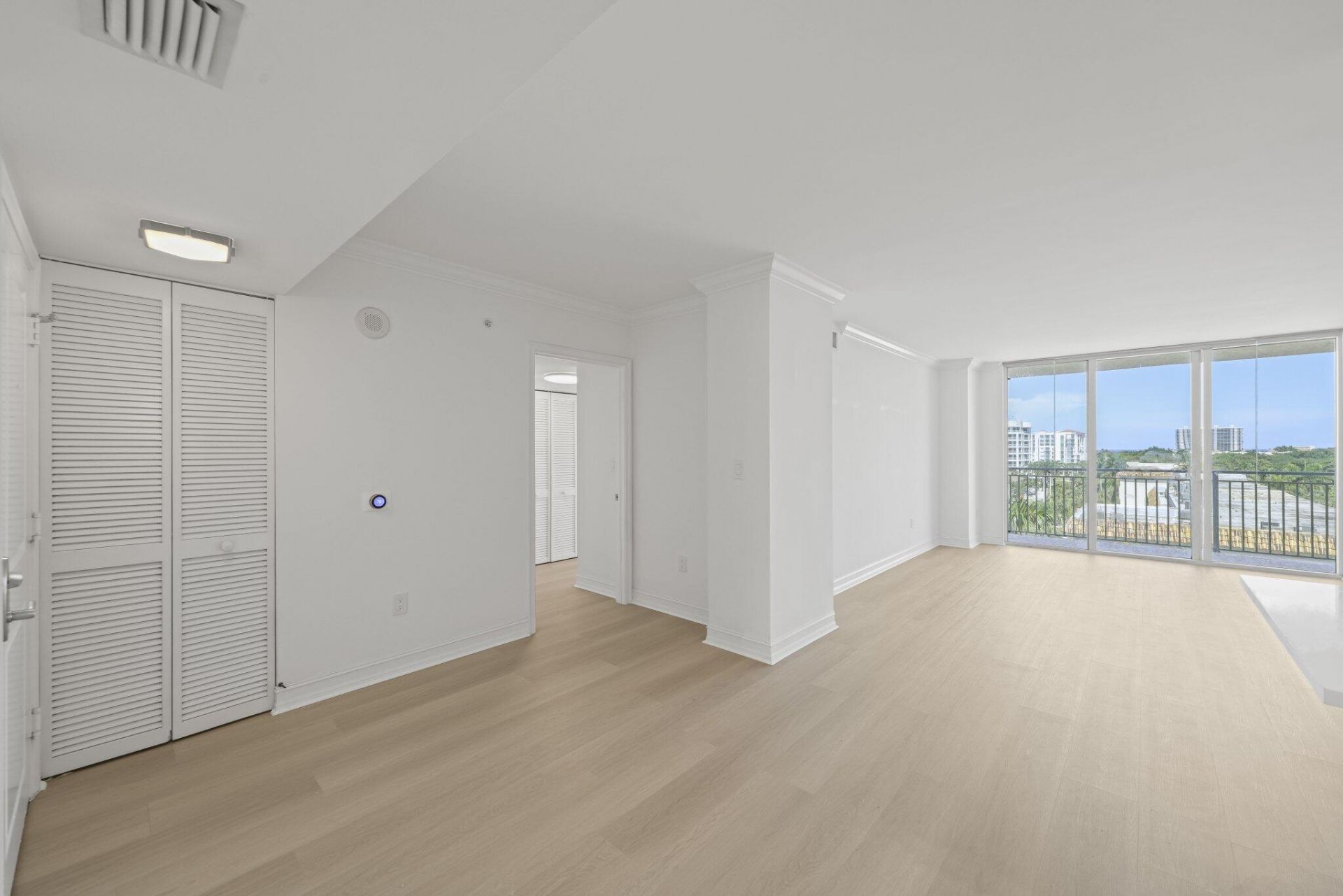 99 SE Mizner Boulevard, Unit 609, Boca Raton, FL 33432 Photo
