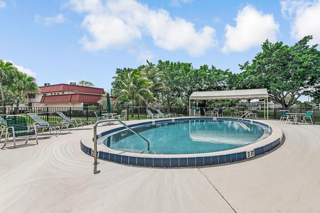 12022 W Greenway Drive, Unit 204, Royal Palm Beach, FL 33411 Photo