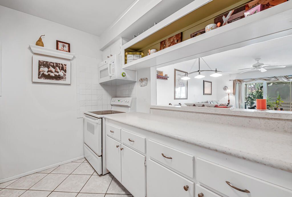 12022 W Greenway Drive, Unit 204, Royal Palm Beach, FL 33411 Photo