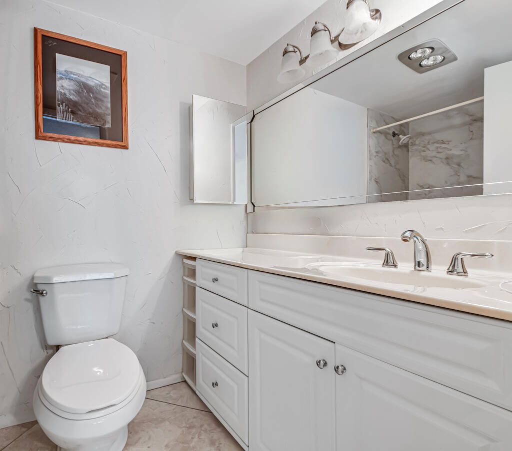 12022 W Greenway Drive, Unit 204, Royal Palm Beach, FL 33411 Photo