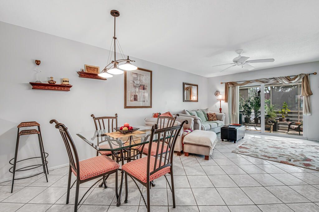 12022 W Greenway Drive, Unit 204, Royal Palm Beach, FL 33411 Photo