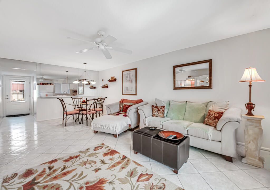 12022 W Greenway Drive, Unit 204, Royal Palm Beach, FL 33411 Photo