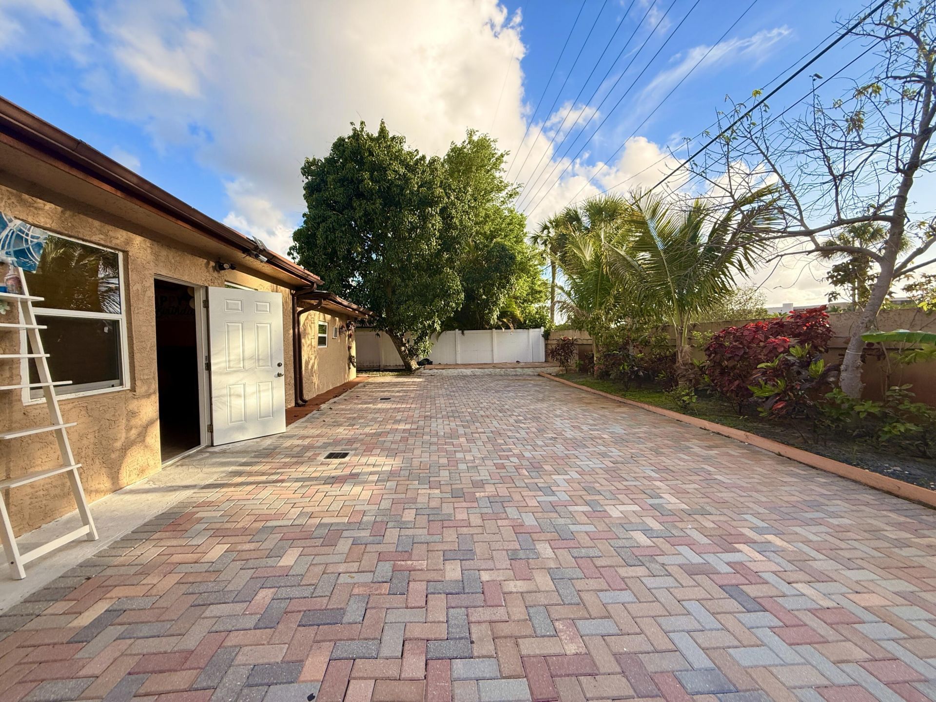 5279 W Woodstone Cir Circle W, Lake Worth, FL 33463 Photo