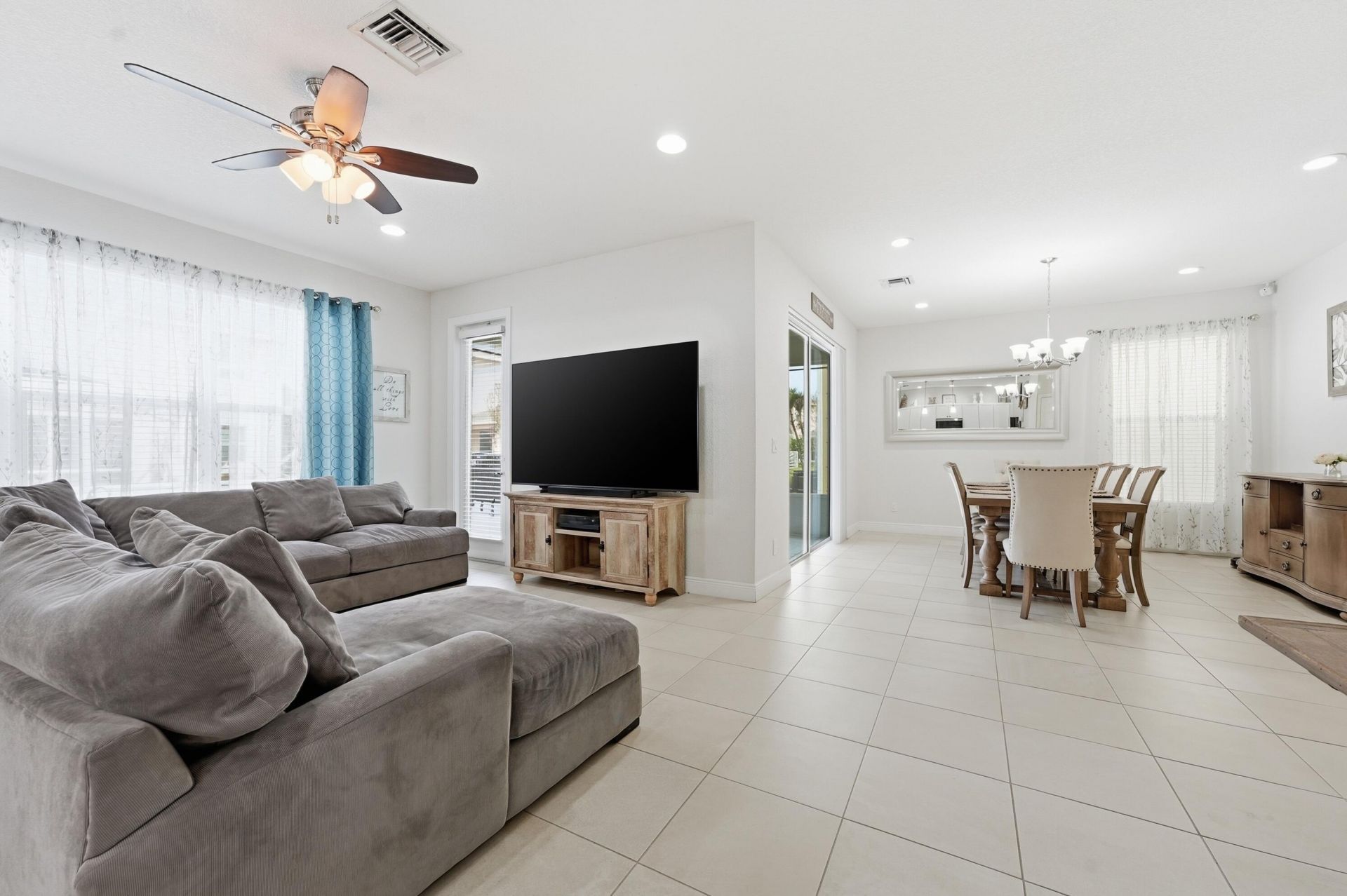 1416 NW Leonardo Circle, Port Saint Lucie, FL 34986 Photo