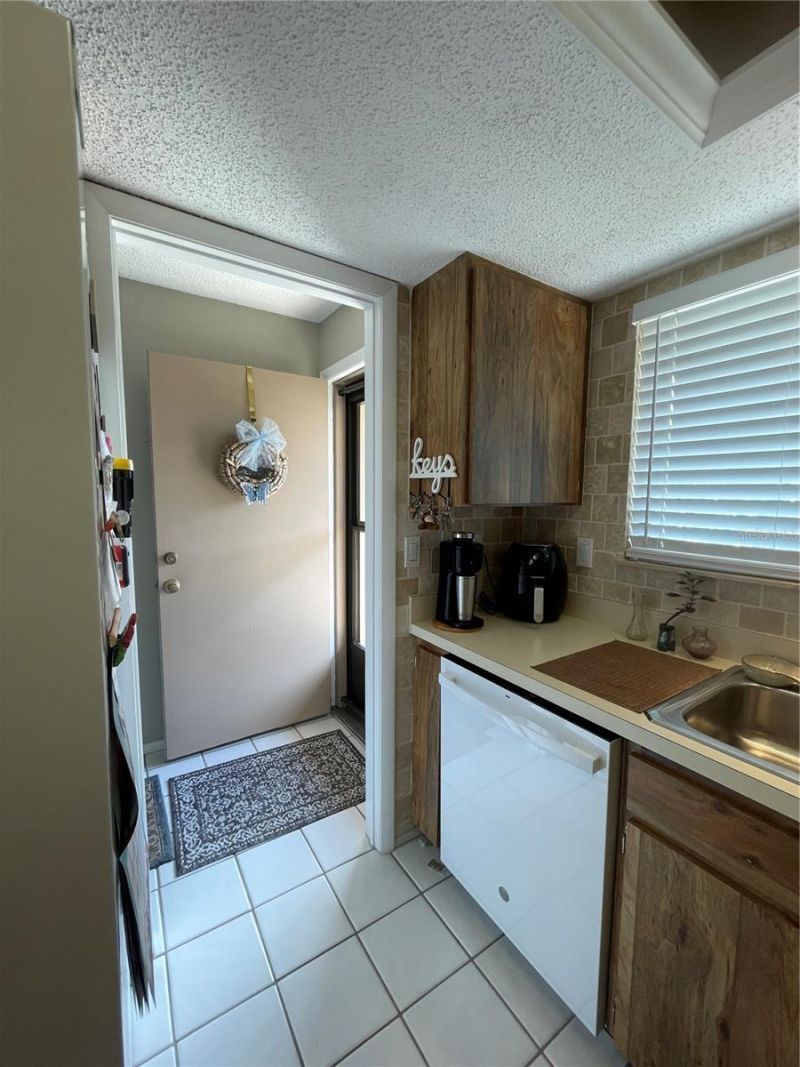 1001 W Marion Avenue , Unit 8, Punta Gorda, FL 33950 Photo