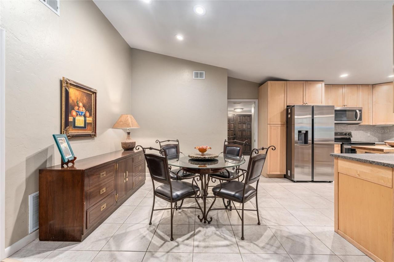 2725 NW 38th Street , Gainesville, FL 32605 Photo