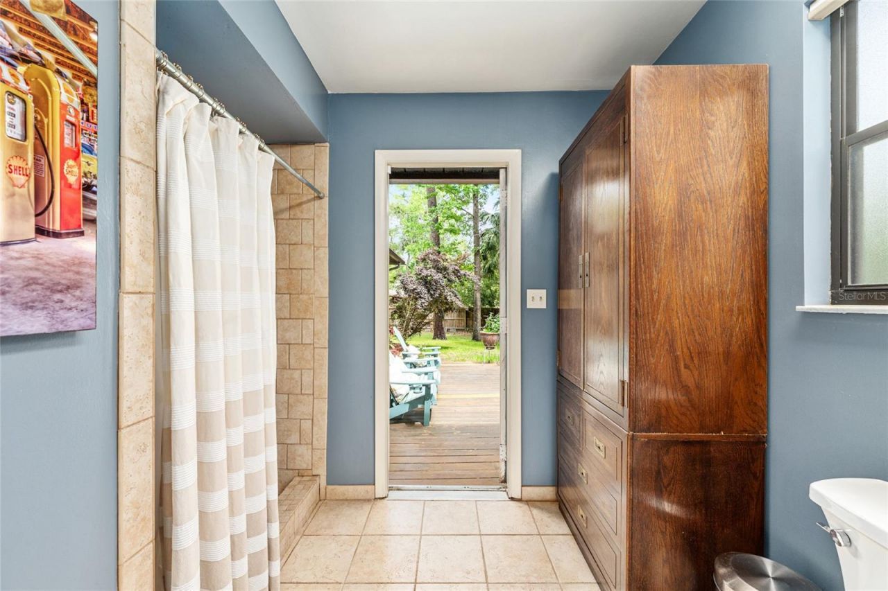 2725 NW 38th Street , Gainesville, FL 32605 Photo