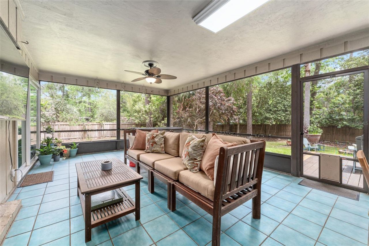 2725 NW 38th Street , Gainesville, FL 32605 Photo