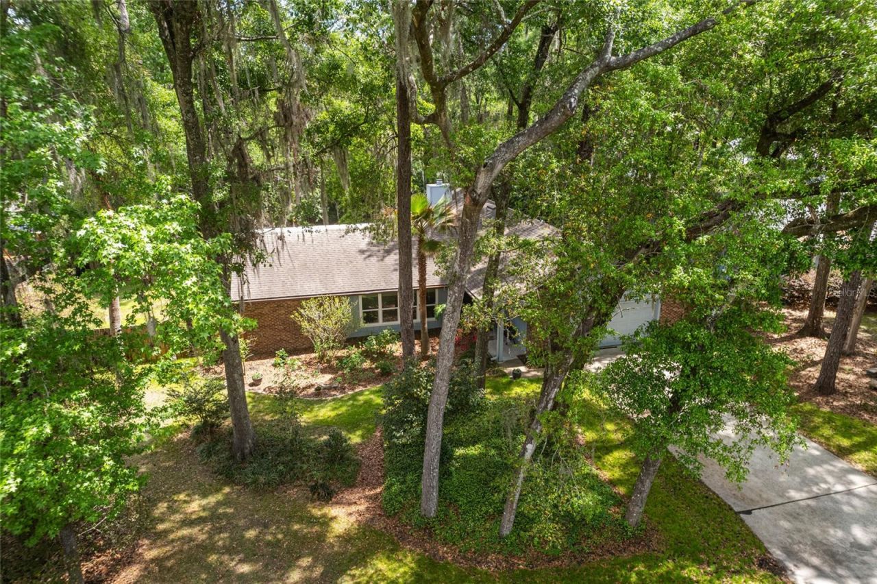 2725 NW 38th Street , Gainesville, FL 32605 Photo