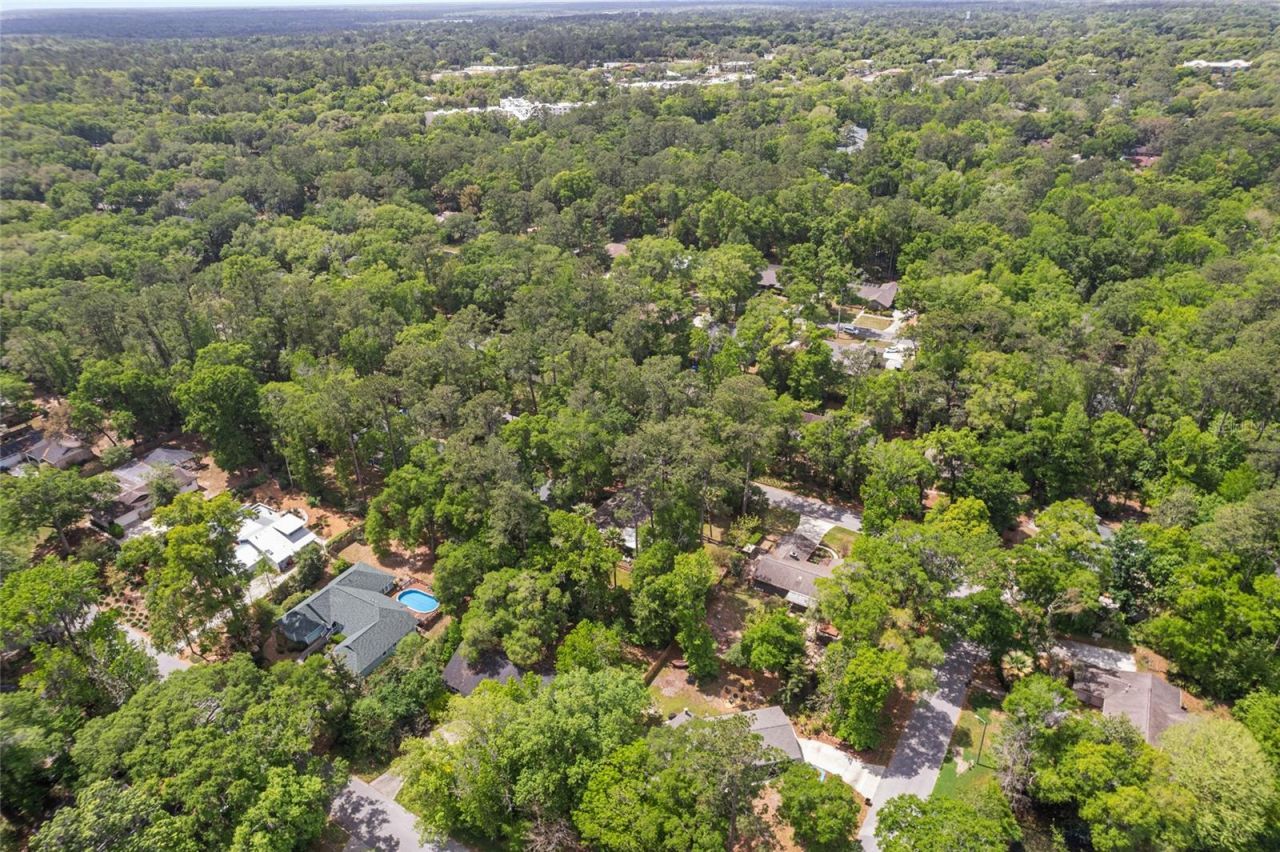 2725 NW 38th Street , Gainesville, FL 32605 Photo