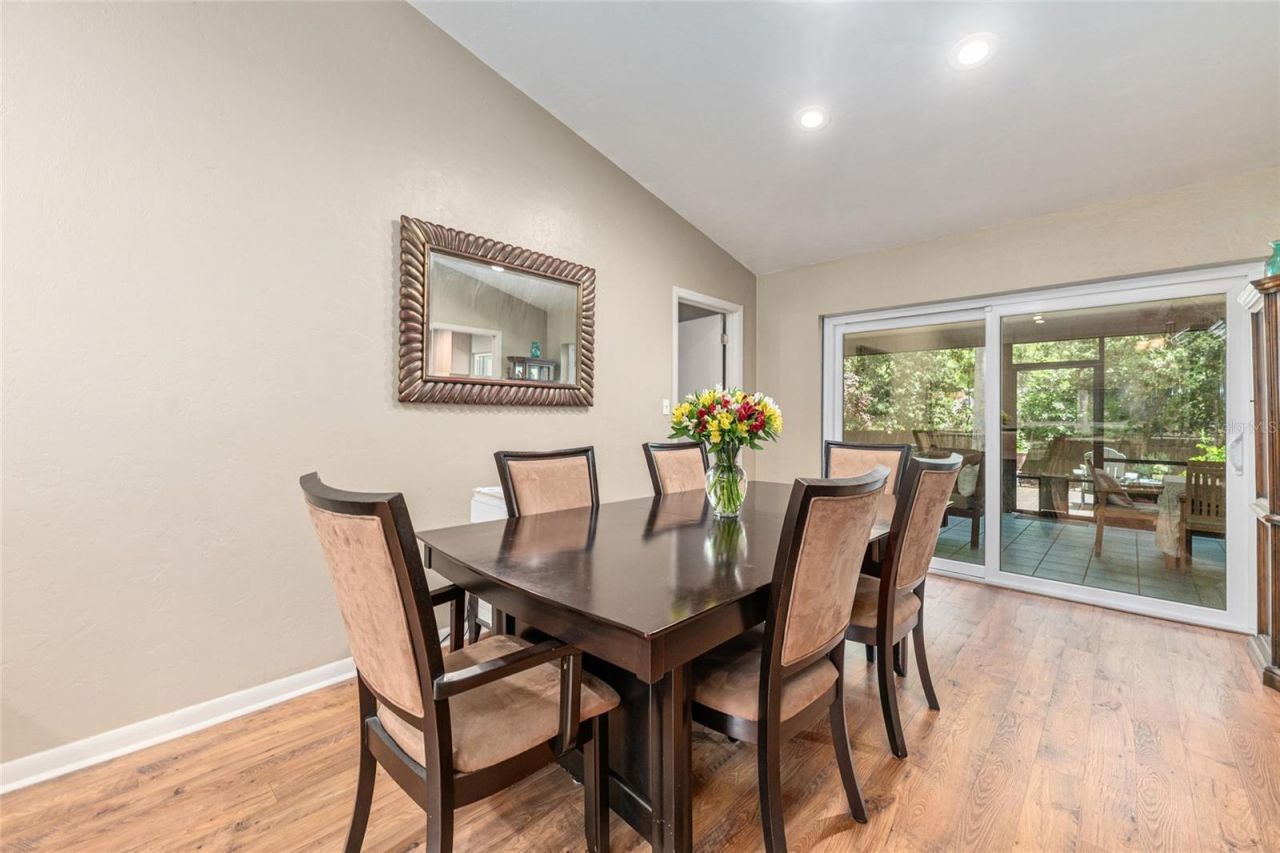 2725 NW 38th Street , Gainesville, FL 32605 Photo