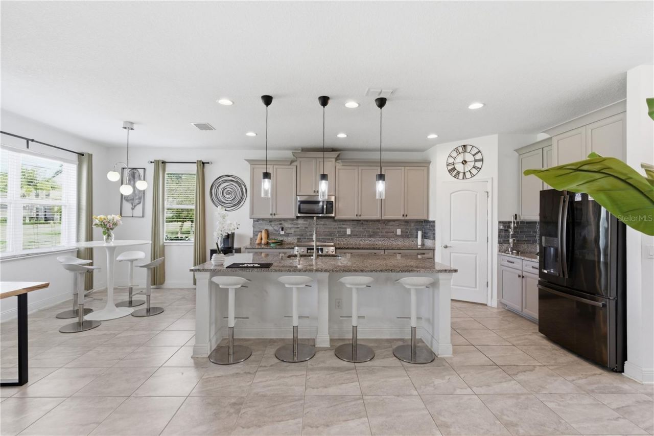 9714 Provencal Avenue, Seffner, FL 33584 Photo