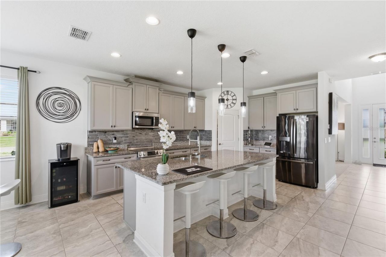 9714 Provencal Avenue, Seffner, FL 33584 Photo